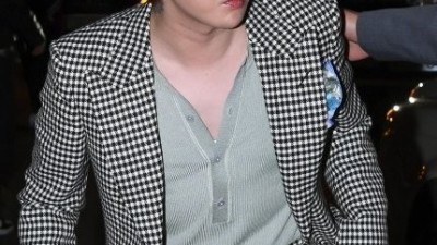 지드래곤이 입은 톰포드 정장 가격 ㄷ