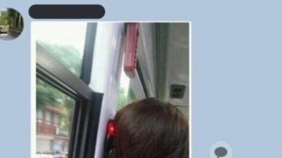 버스 앞에 앉은 여자 때문에 자꾸 슨다