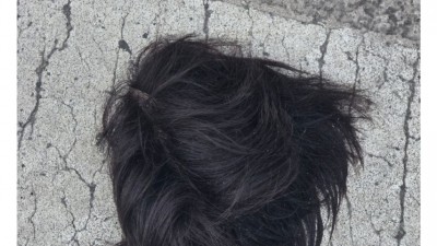 오늘 강풍 미?나봐 눈앞에 가발 떨어짐
