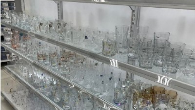 다이소 유리컵 코너 지날갈 때 드는 생각