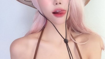 &lt;img src=/img/renewal/mobile/icon_hit.svg class=eto_hit_icon&gt;          			   카우걸로 변신한 빛베리