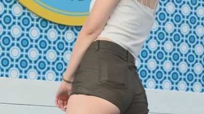 끈 민소매 반바지 엉밑살 모델 이희원