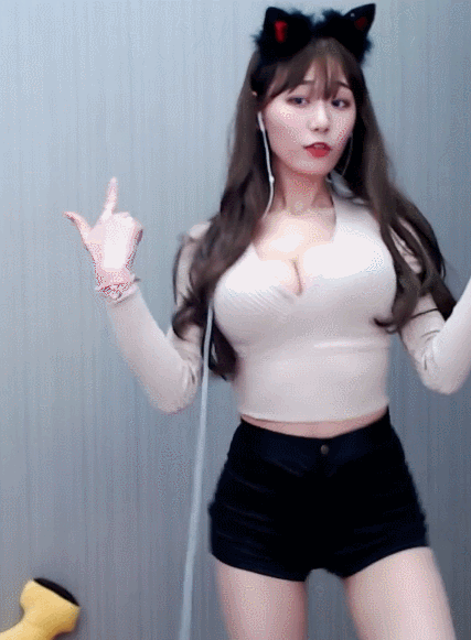 30e1e68328a8190233633763cec0a29a_1620088583_3792.gif