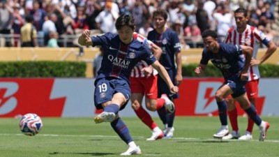 강인이 또 못살게 구네! 프랑스 독설가 재등장 이강인 PSG 주전과 수준 차이 심하다
