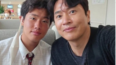 김정민 아들 태극기 아닌 일장기 달고 뛰었는데 고작 10분 출전 그쳤다 주전 경쟁 빨간불 日 포르투갈 격파 파란