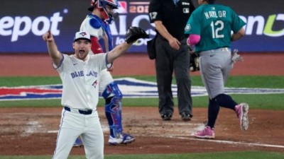 60홈런 MVP 후보의 자멸 병살타 3K 실책 토론토 루키 투수의 반란 LAD만 좋아지네