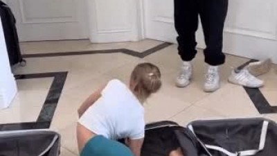 누나 거길 꼭 들어 가야되?