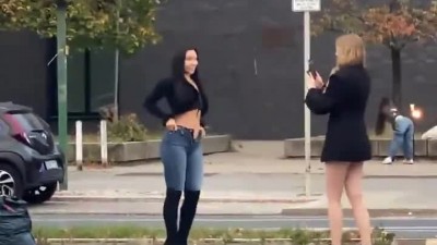 베를린 죄수들을 위한 히트쇼~~~~