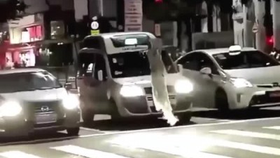 귀신의 탈을 쓴 드론