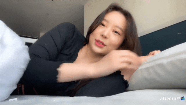 눕방여캠ㄲㅈ노출위기