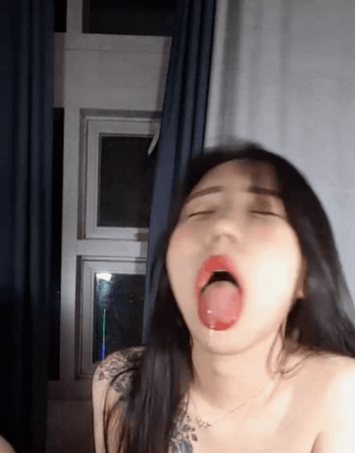 표정만봐도쌀거같네