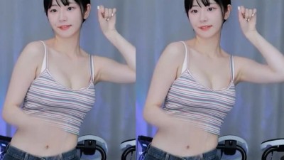 후방) 쵸단 미모로 세계평화 이루는 짤