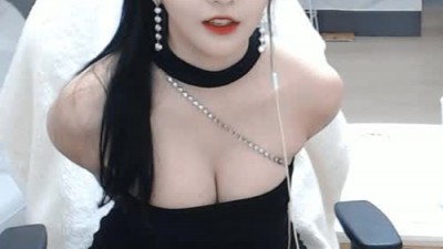 &lt;img src=/img/renewal/mobile/icon_hit.svg class=eto_hit_icon&gt;          			   박민정 블랙 미니드레스