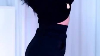 세경]좌 그물스타킹 장착 검정 민소매 가슴골