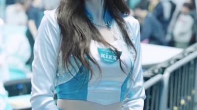 파이팅 외치는 신예 권희원 치어리더