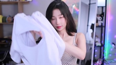 원피스 위에 티셔츠 입는 마젠타