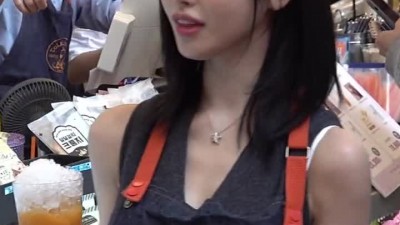 일일 카페 알바한 과즙세연 실물.mp4