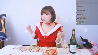 게 맛있어서 신난 강인경]