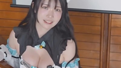 메이드 카페 일일 체험 모모리나 묵직한 가슴골