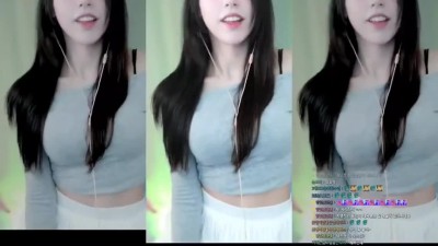 김날슈 테니스와 플레어스커트