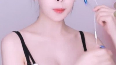 치마 살짝 올려주는 기룡이