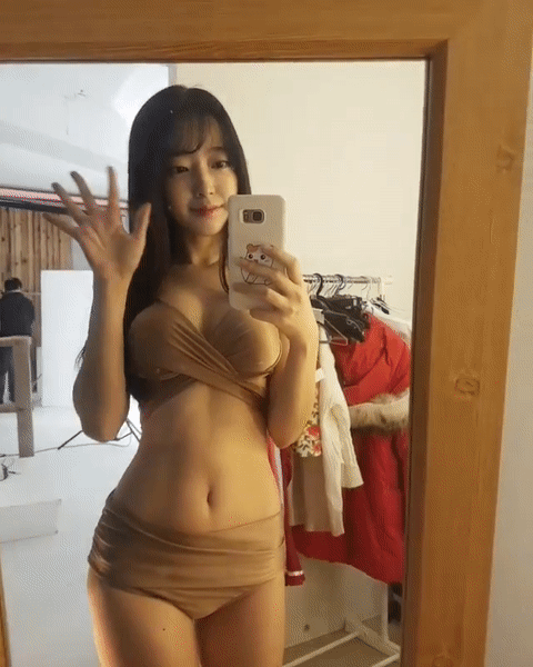 김라라 수영복 몸매