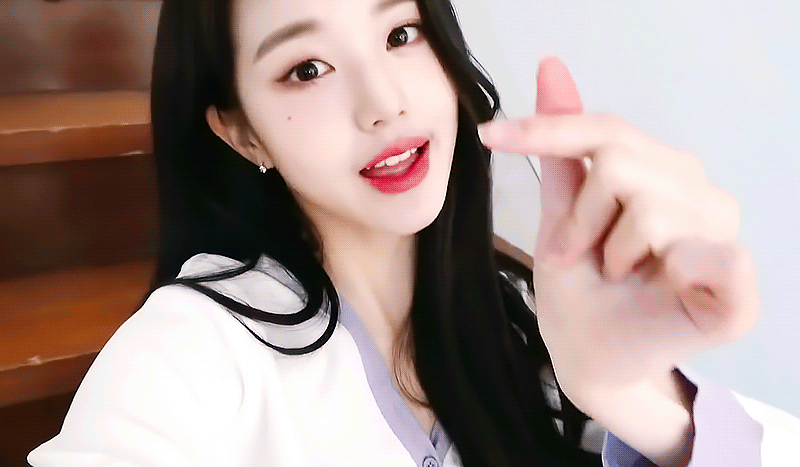 아이즈원 장원영 손하트