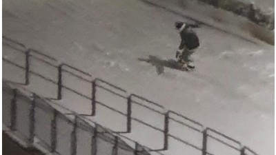  도시의 스노우보더